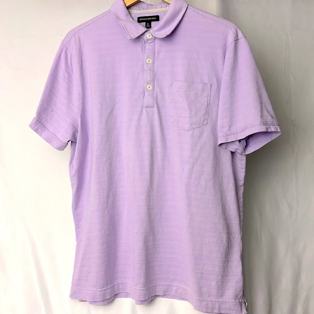 Banana Republic Dress Polo shirt short sleeve collared lilac color. Size XL